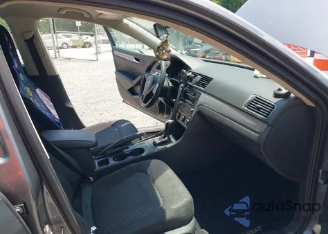 2013 Volkswagen Passat 2.5L S from USA, damaged, VIN 1VWAP7A39DC135478